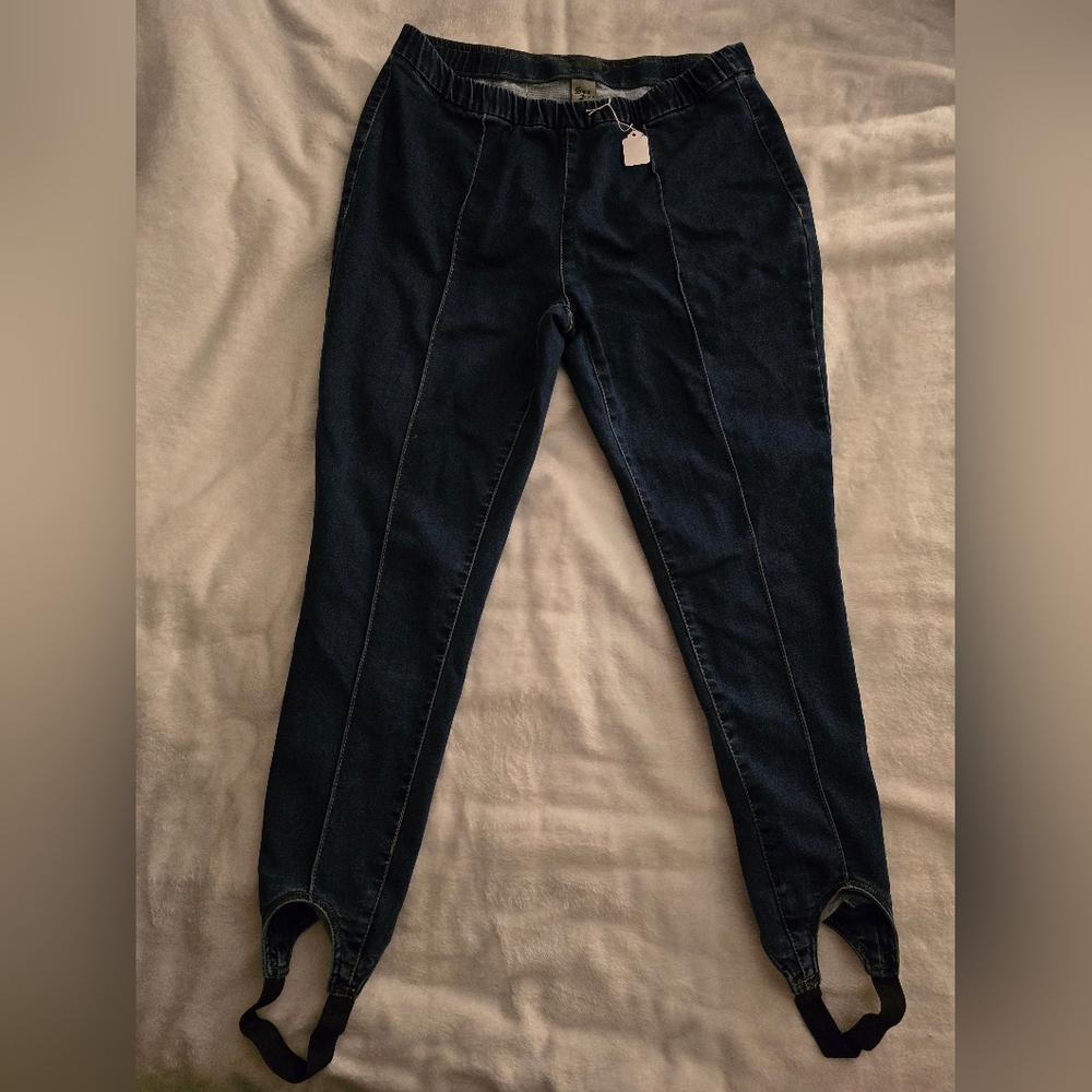 Blue Jeggings with Classic Fit and Solid Color